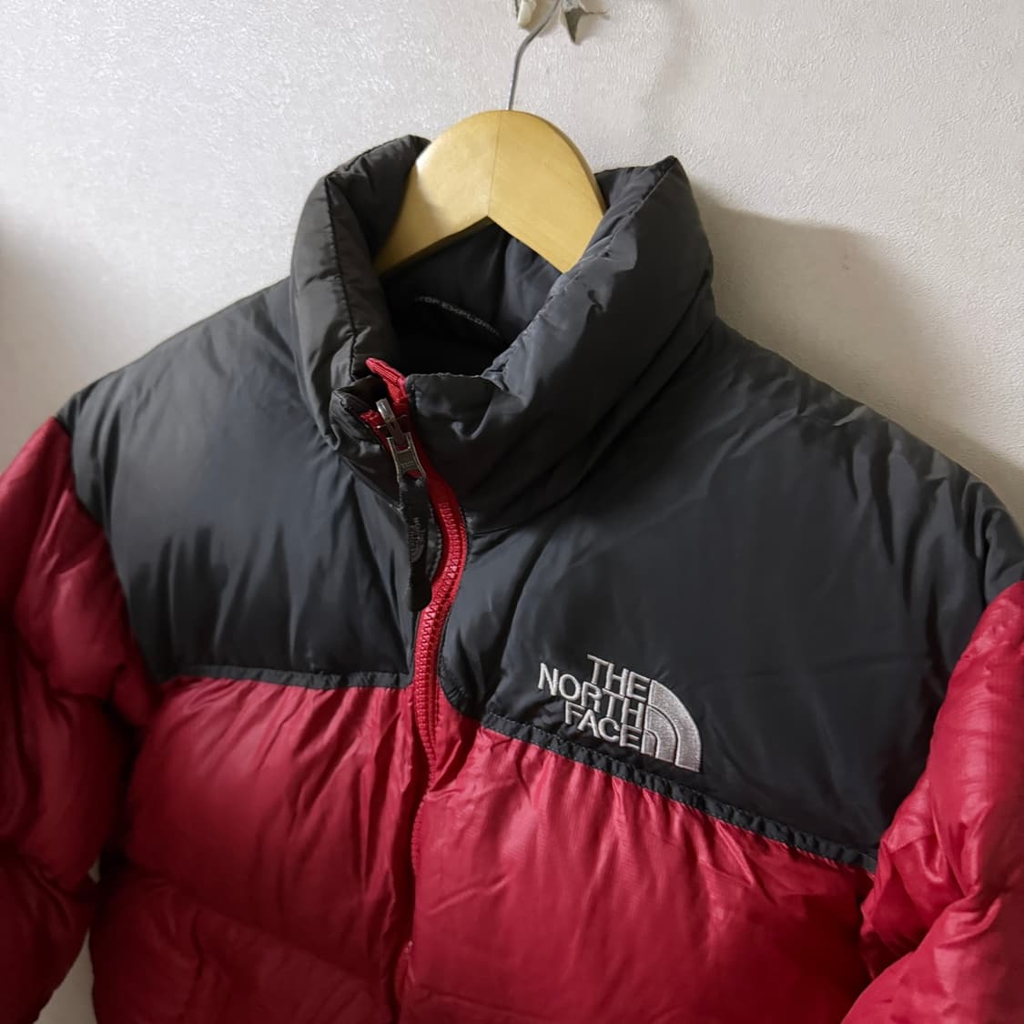 노스페이스 눕시 700 레드&그레이 90(66-77) 상품이미지2