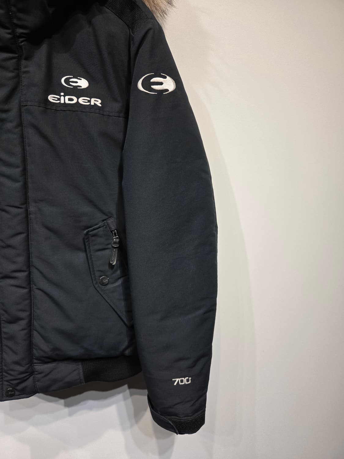 아이더 스투키 3 알파 다운 자켓 블랙 상품이미지5