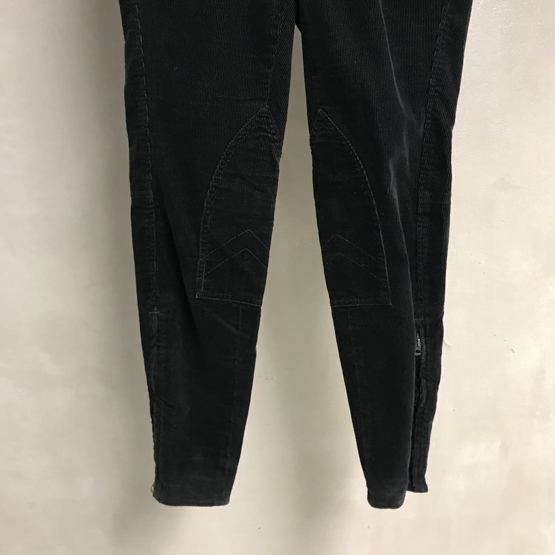 폴로 랄프로렌 코듀로이 팬츠 블랙 4(W) 상품이미지3