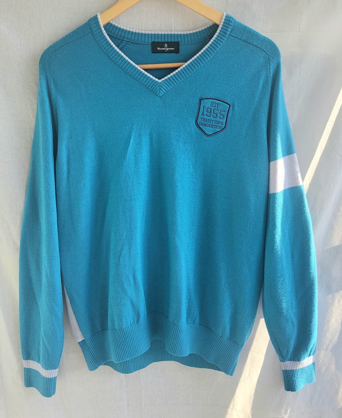 먼싱웨어 브이넥 긴팔 니트L 사이즈 상품이미지1