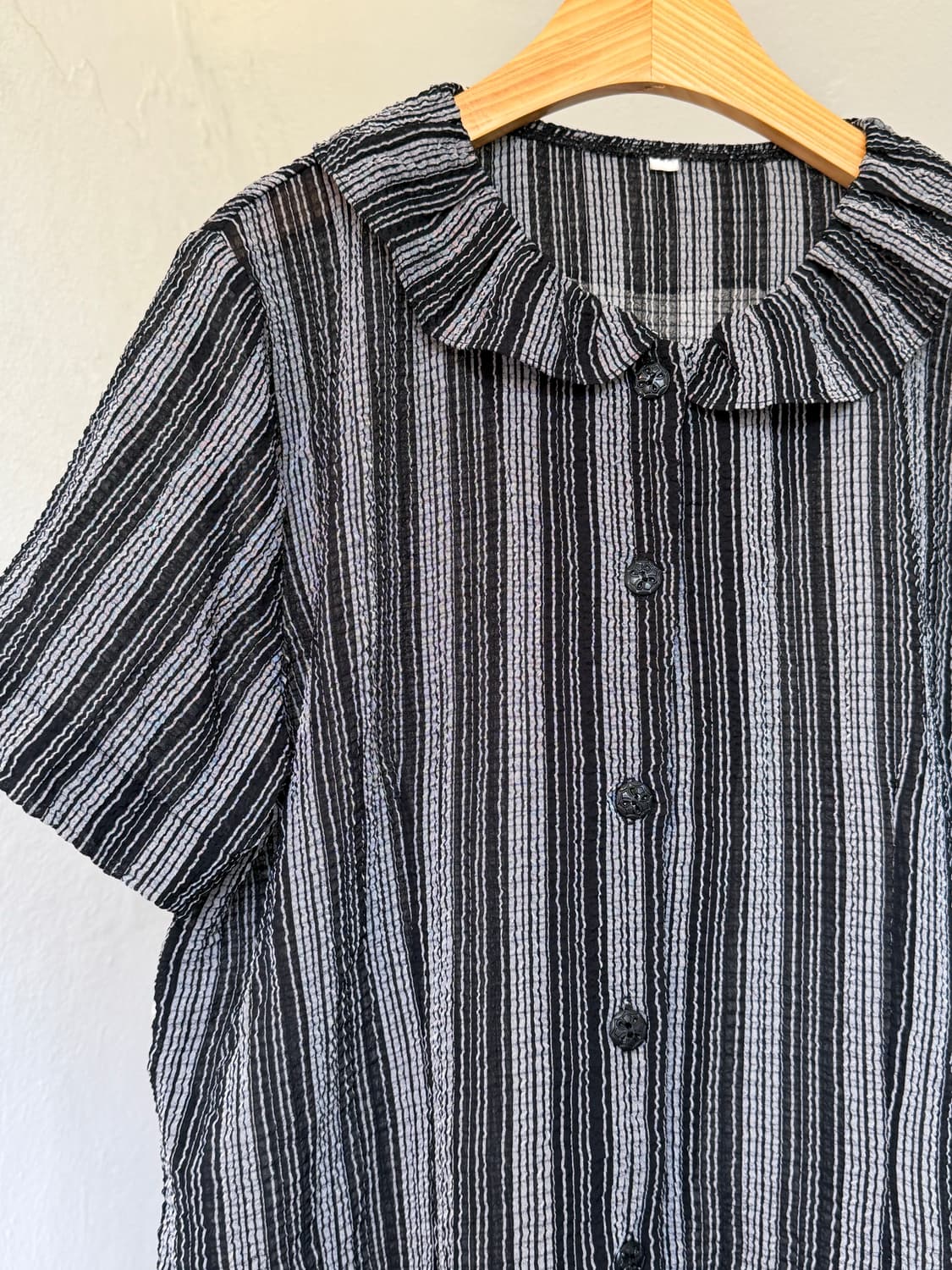 시어서커 쁘띠 스트라이프 블라우스 상품이미지2