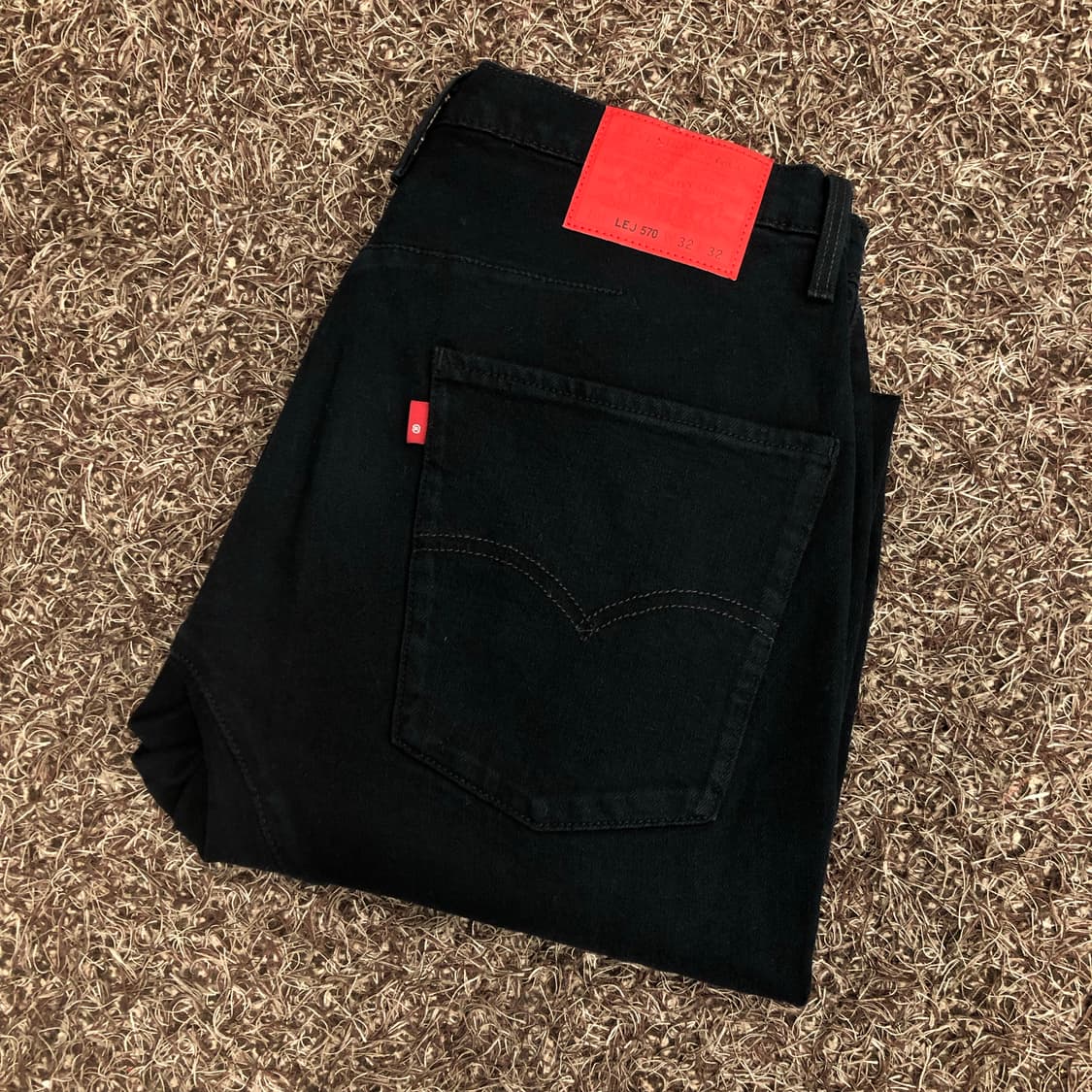 리바이스 엔지니어드진 LEJ 570 블랙 데님 팬츠 상품이미지1