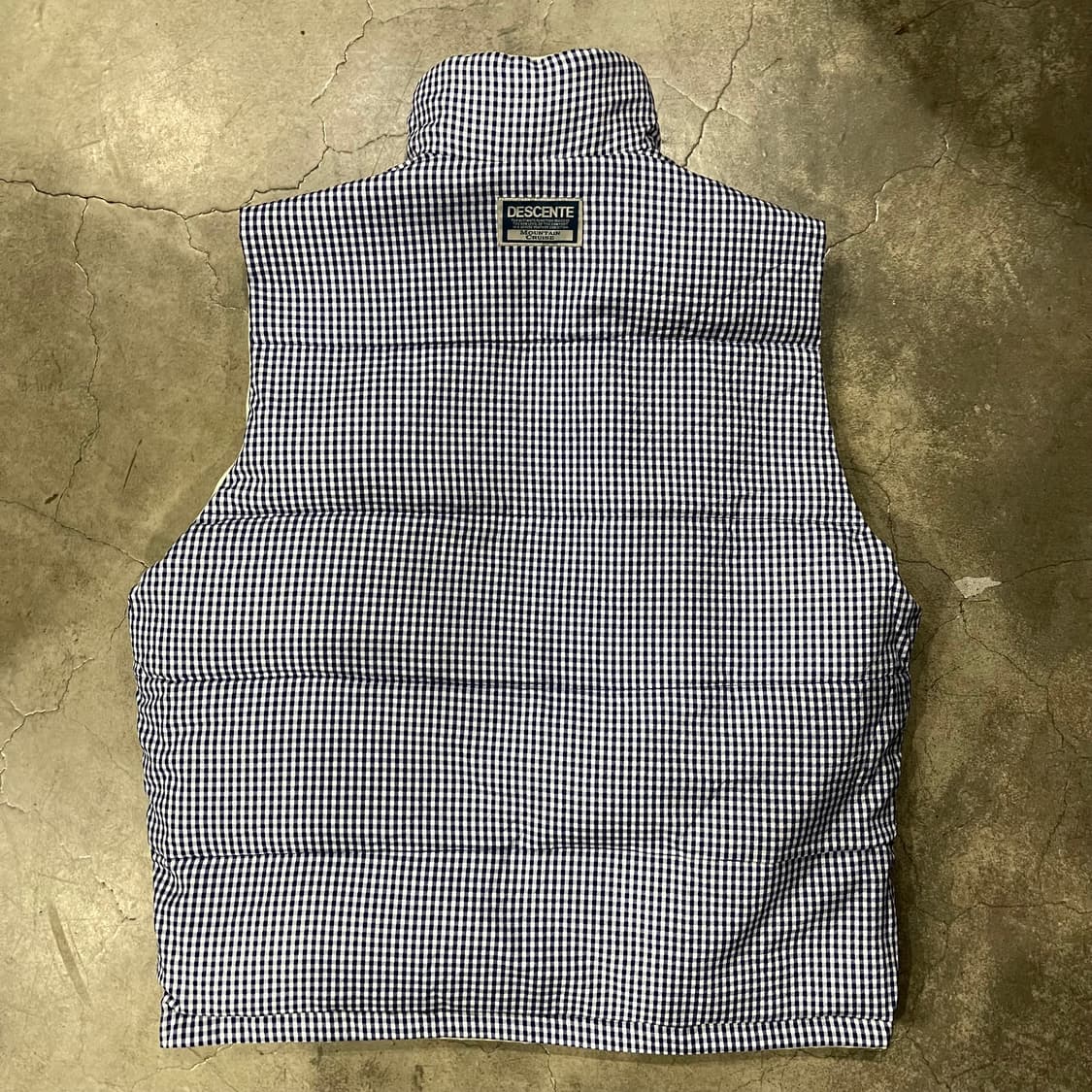 데상트 reversible down Vest   상품이미지8