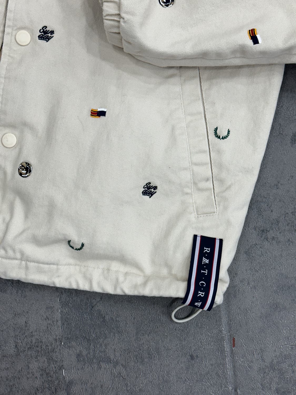 로맨틱크라운 코치자켓 상품이미지8