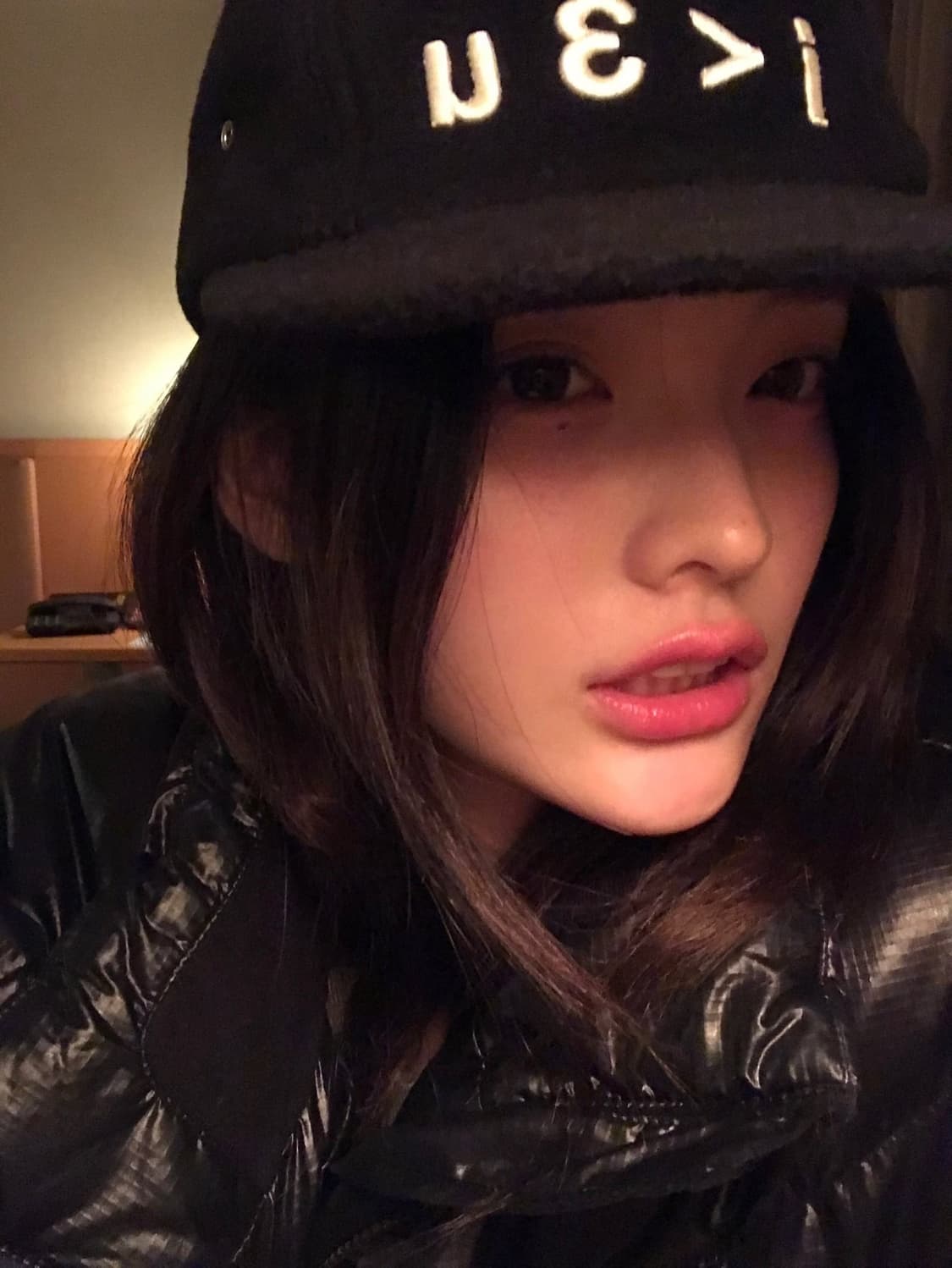 어글리쉐도우 아이러브유 캠프캡 블랙 상품이미지2