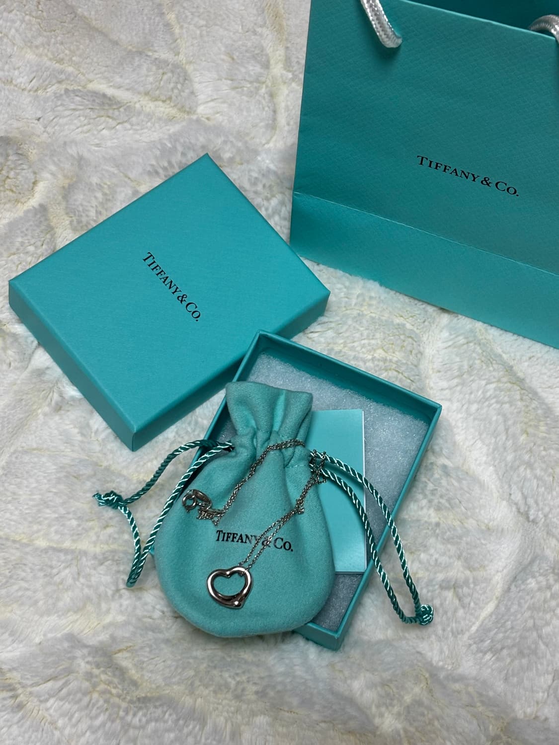 티파니앤코 오픈 하트 펜던트 16mm 실버 상품이미지1