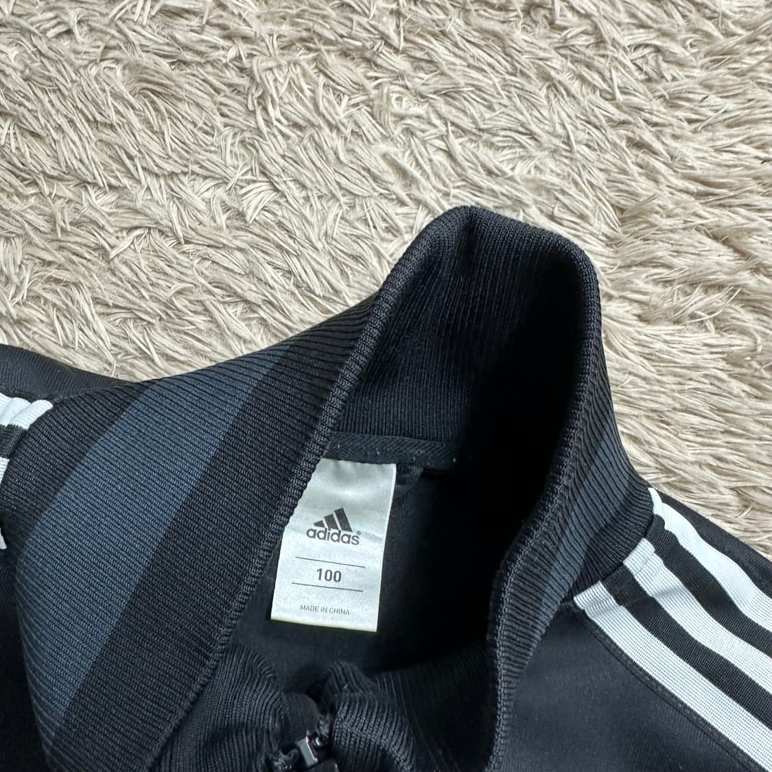 아디다스 x 레알마드리드 트랙탑 저지 블랙 100 상품이미지4