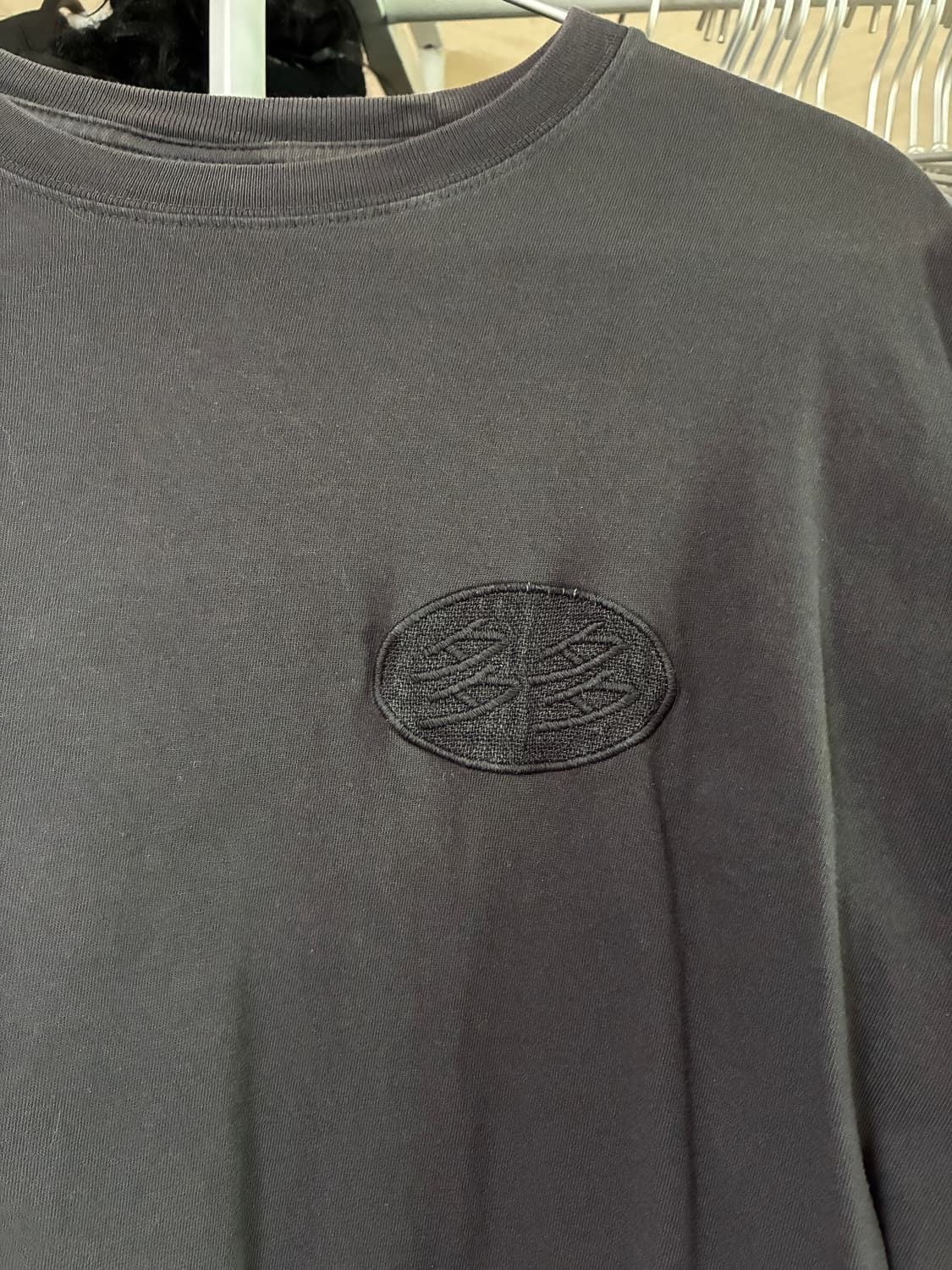 다다이즘 반팔 티셔츠 차콜 상품이미지2