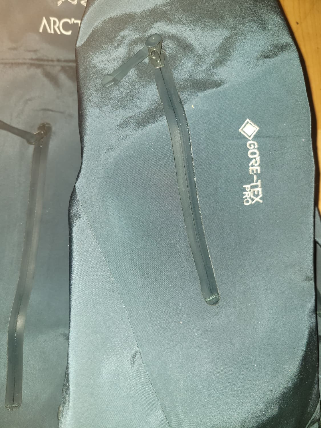 아크테릭스 알파 AV 고어텍스 프로 바람막이 상품이미지3