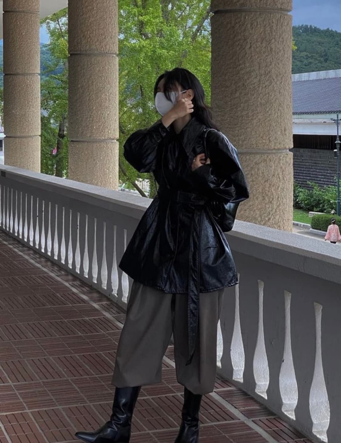 트리밍버드 레더 하프 트렌치 블랙 상품이미지2