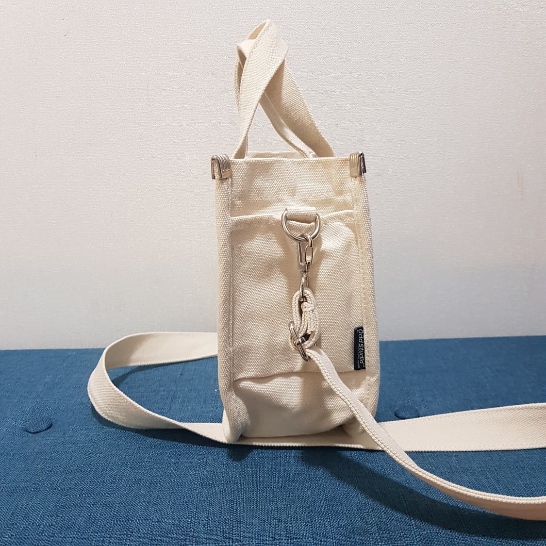 오드스튜디오 캔버스백 상품이미지2