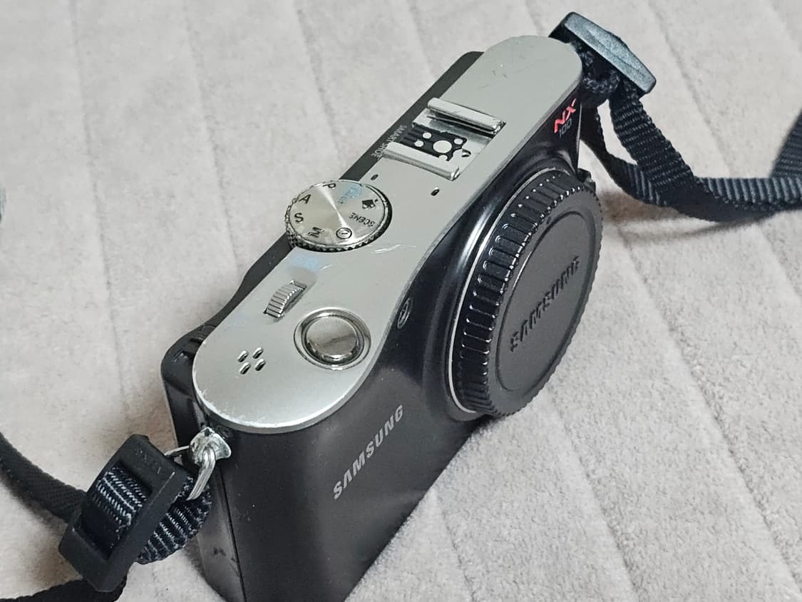 삼성 NX100 미러리스 카메라 바디 상품이미지3
