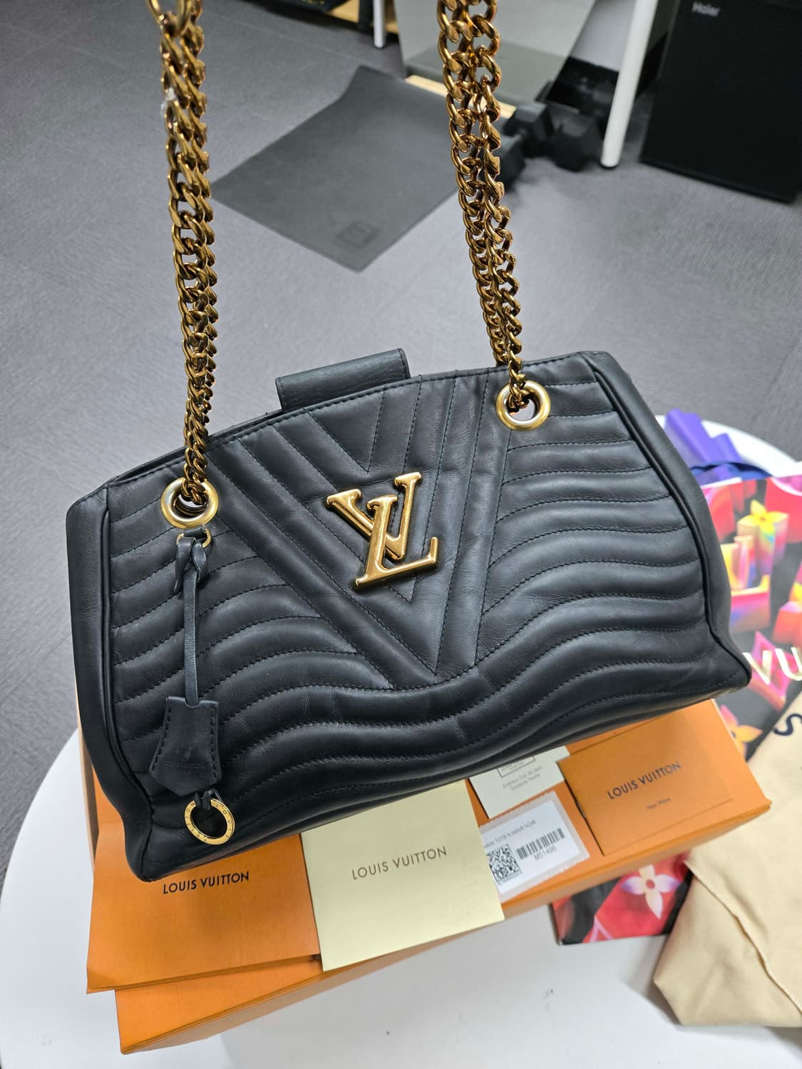 [정품] 루이비통 뉴 웨이브 숄더백 상품이미지3