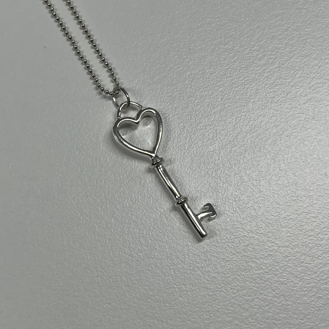 티파니앤코 하트 태그키 목걸이 상품이미지2