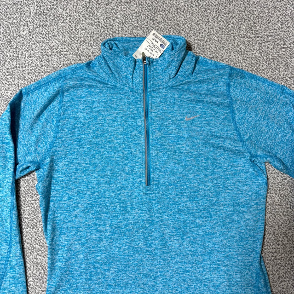 [택달린 새상품] 나이키 겨울철 러닝용 반집업 여성용 상품이미지3