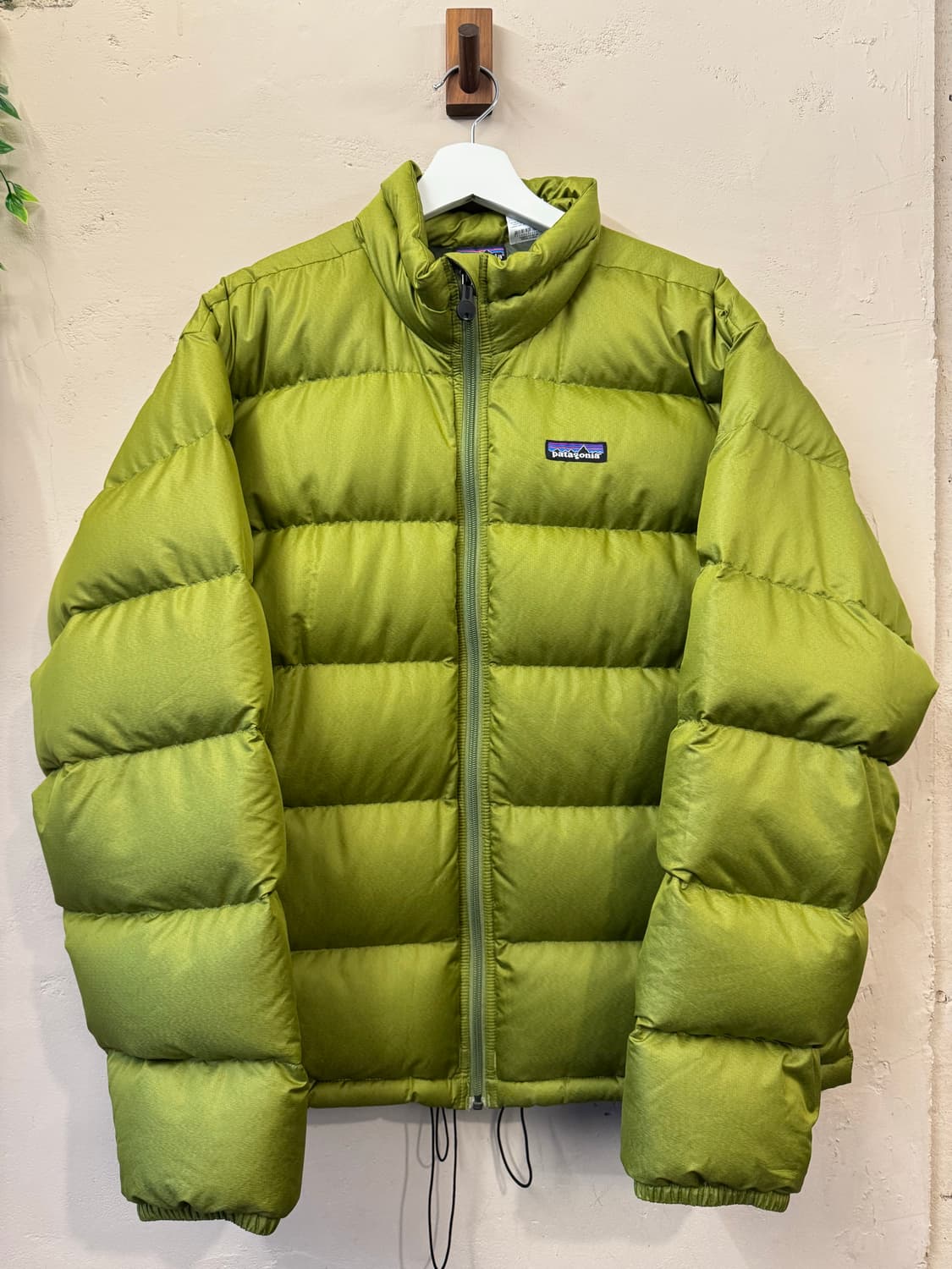 파타고니아 04‘s 패커블 다운 그린 L 상품이미지1