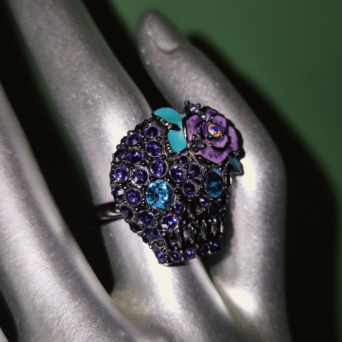 안나수이 해골 파베 꽃잎 볼드 반지 상품이미지6