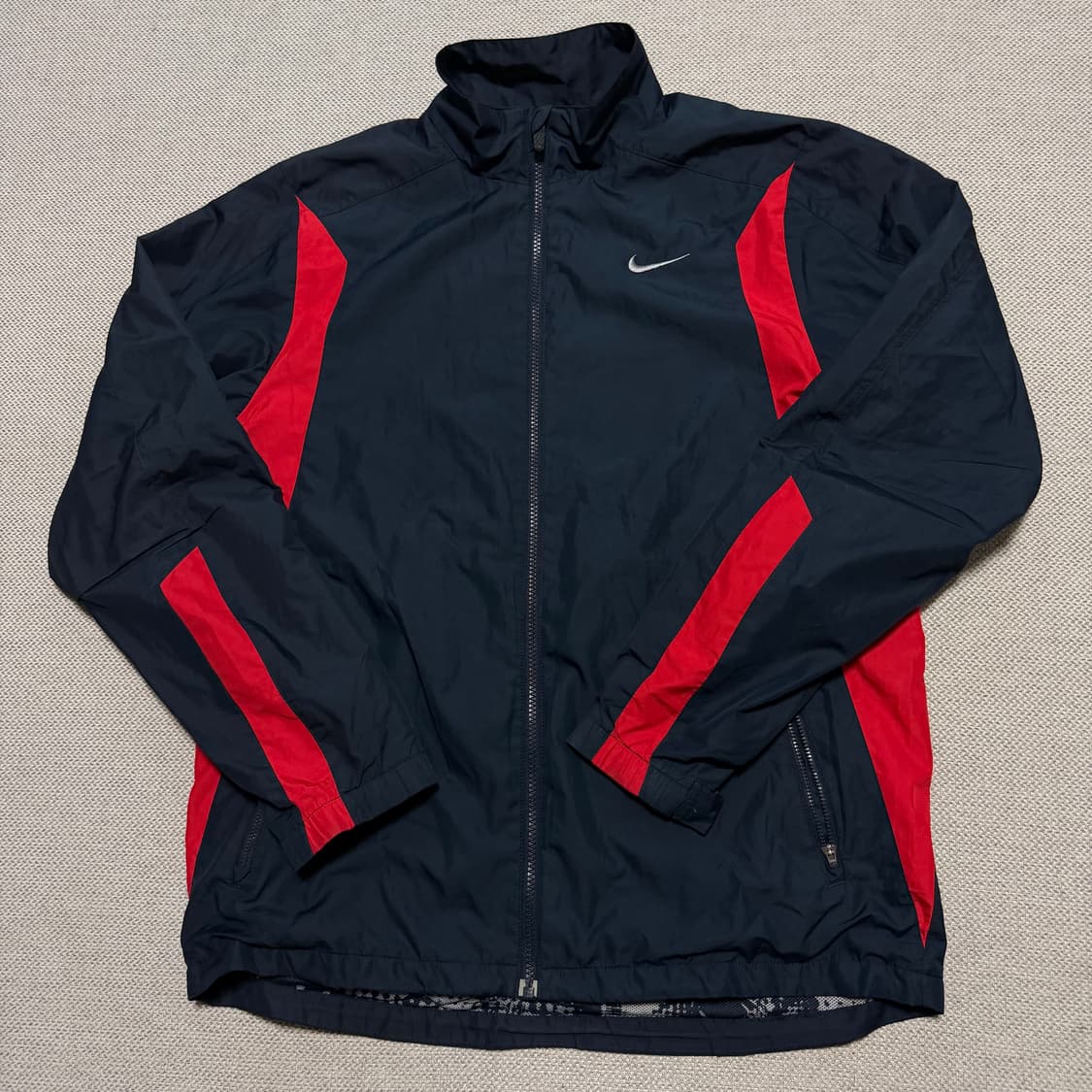 나이키 스우시 올드스쿨 바람막이 상품이미지1