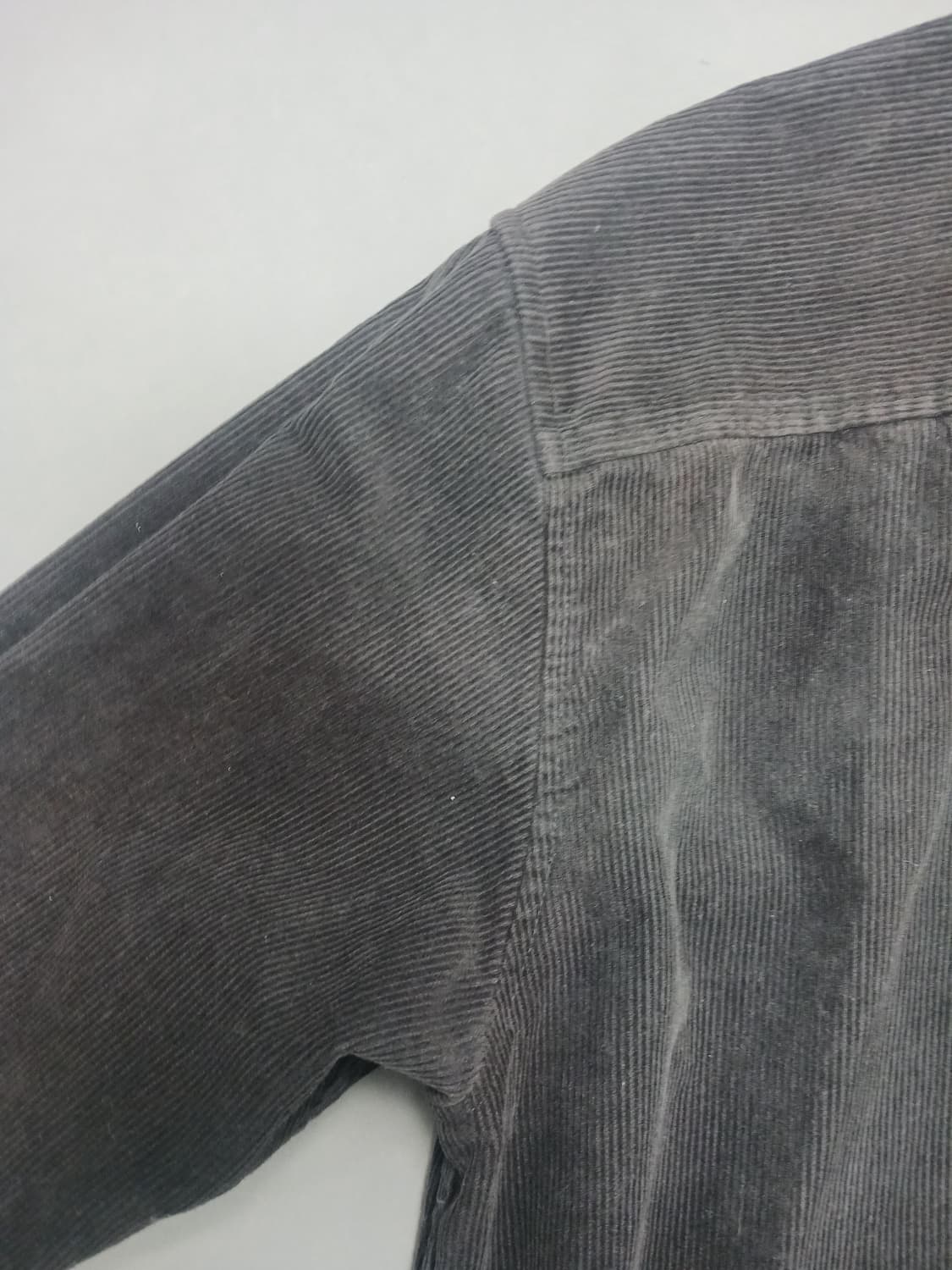 [L] 무신사 스탠다드 릴렉스핏 코듀로이 셔츠 다크그레이 상품이미지8