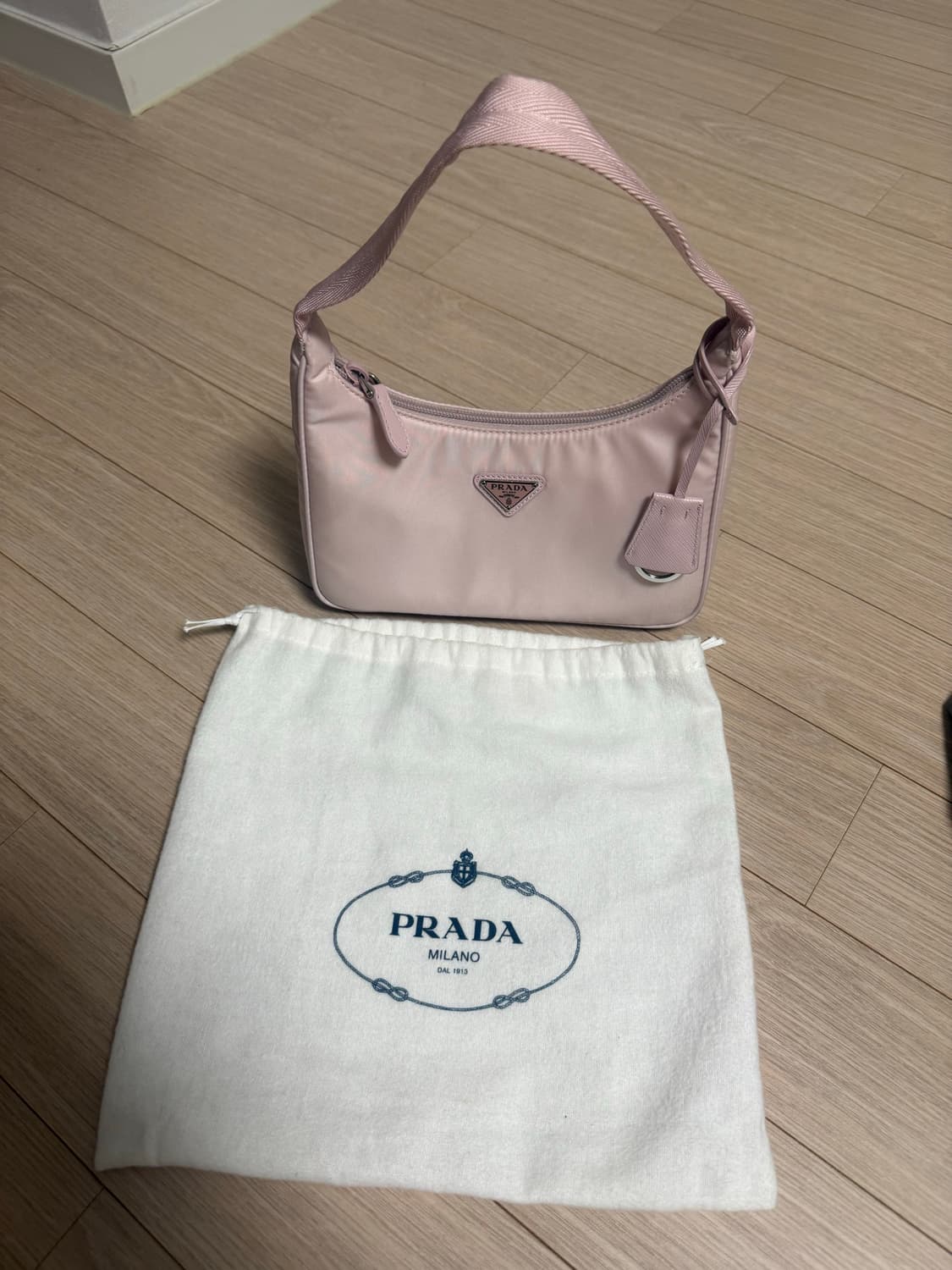 프라다 리나일론 호보백 앨러배스터핑크 상품이미지4