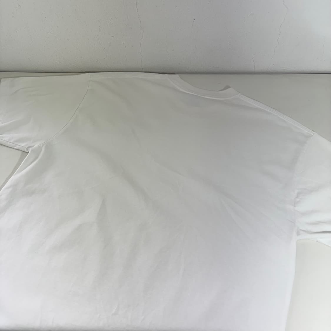 L 이벳필드 화이트 기본로고 면 반팔티 상품이미지3