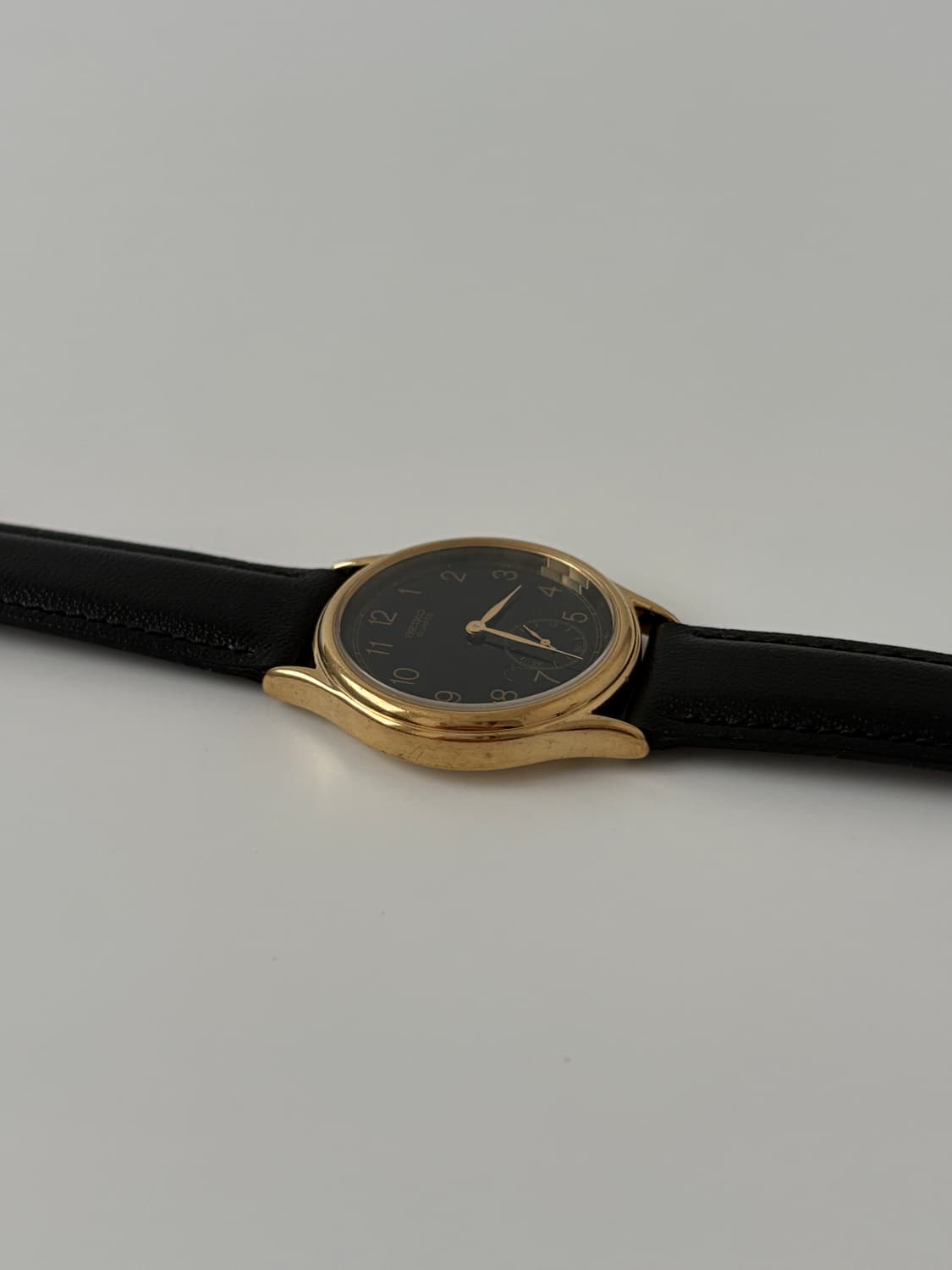 80s black dial small seconds gold quartz 상품이미지7