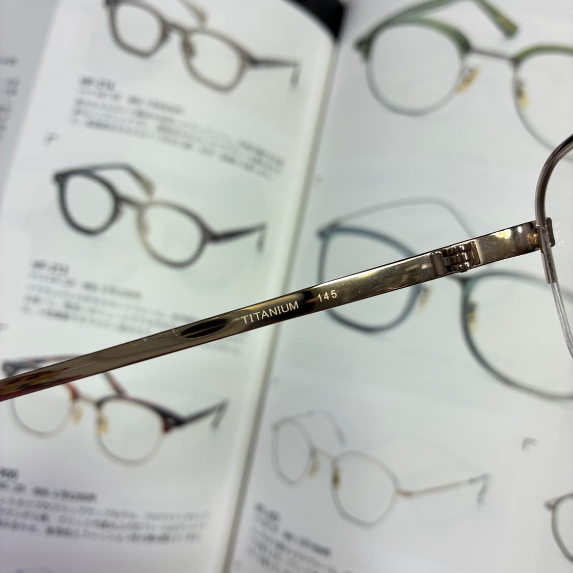 SEIKO 세이코 반무테 티타늄 골드 일본 안경 상품이미지6