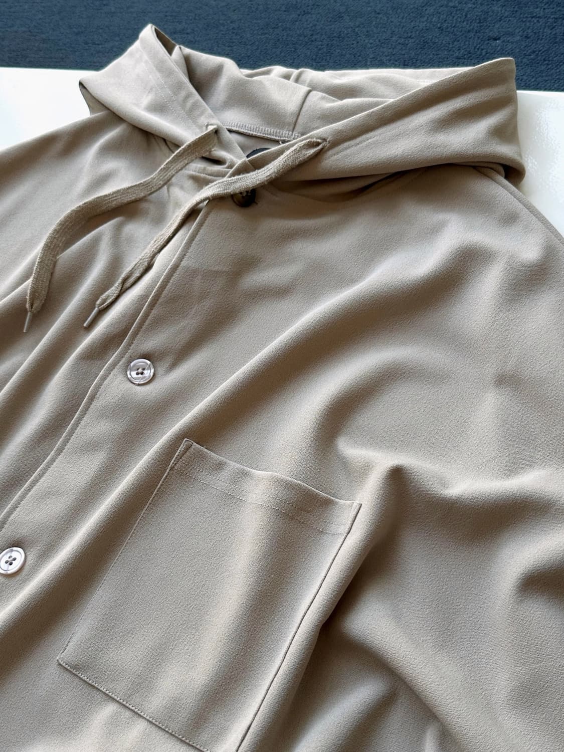 Stretched fabric hood design wide shirke 상품이미지2