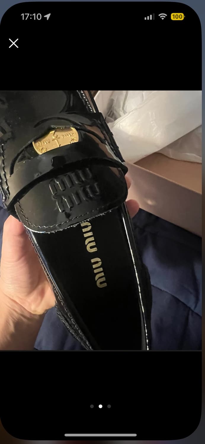 미우미우 브러쉬드 가죽 페니 로퍼 블랙 36 상품이미지2