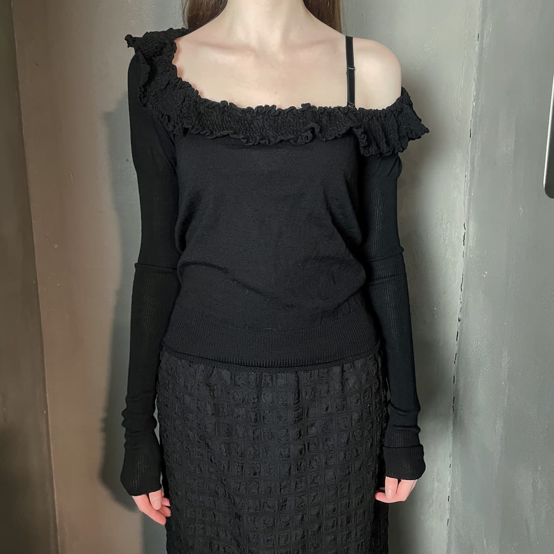 08ss 지방시 러플 스쿱넥 니트 상품이미지2