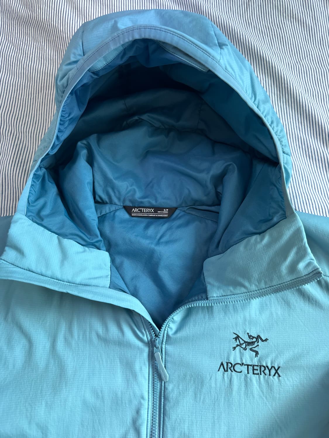 (민트급) 아크테릭스 아톰 LT 후디 솔레스 S 상품이미지6