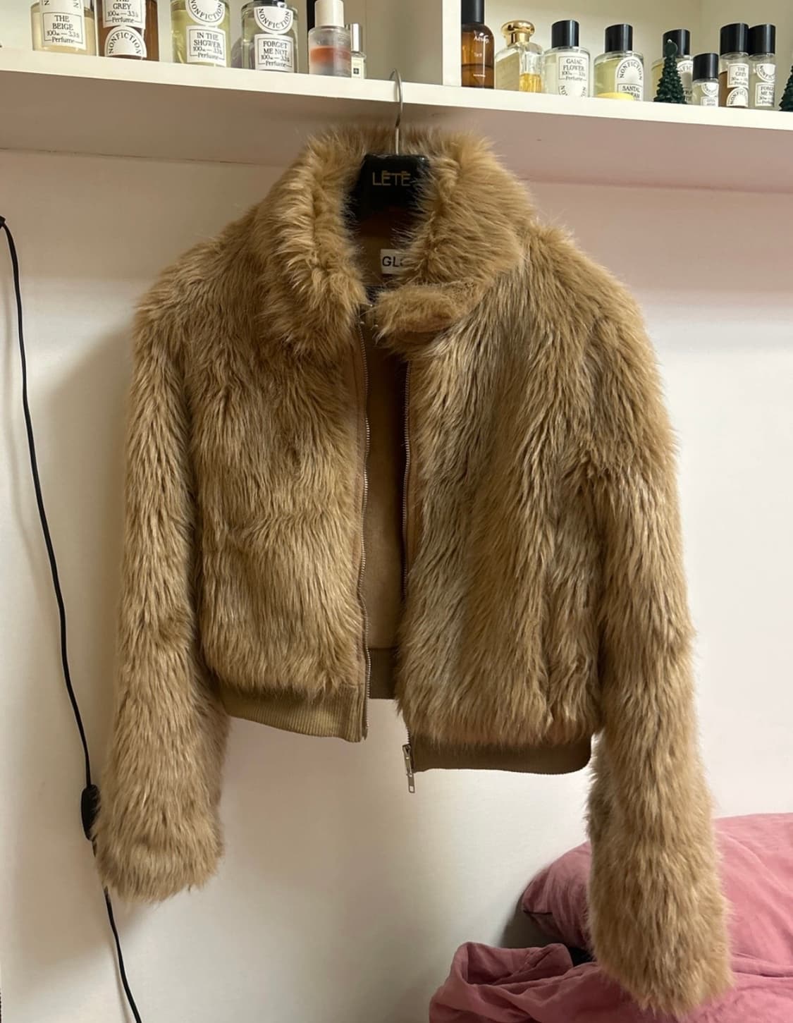 글로니 퍼 자켓 Glowny Livan Fur Jacket Camel 상품이미지5