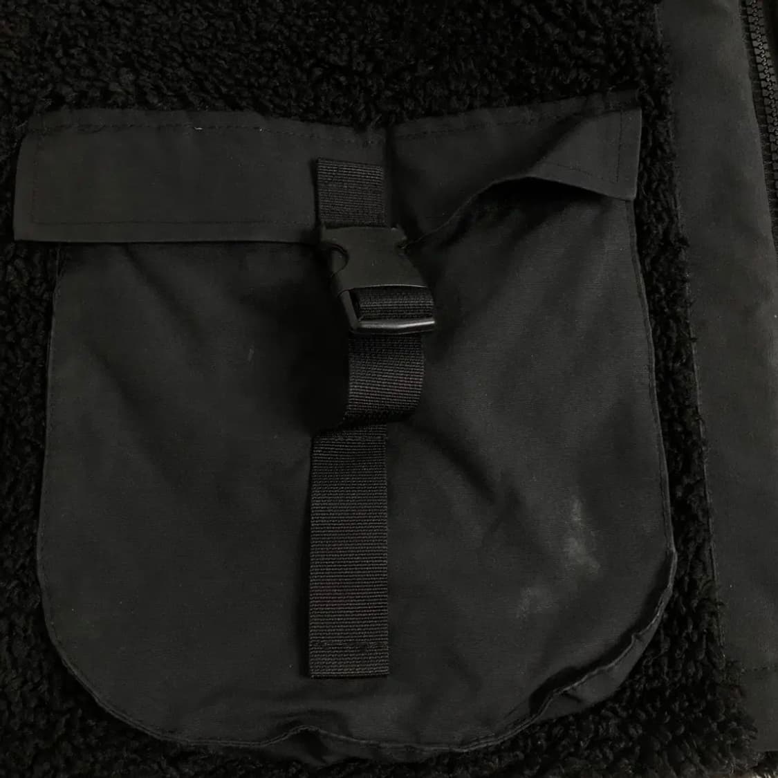 버클 포켓 쉐르파 플리스 자켓 상품이미지4