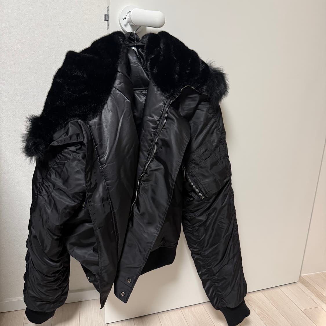 n2b 봄버 판매합니다 상품이미지1