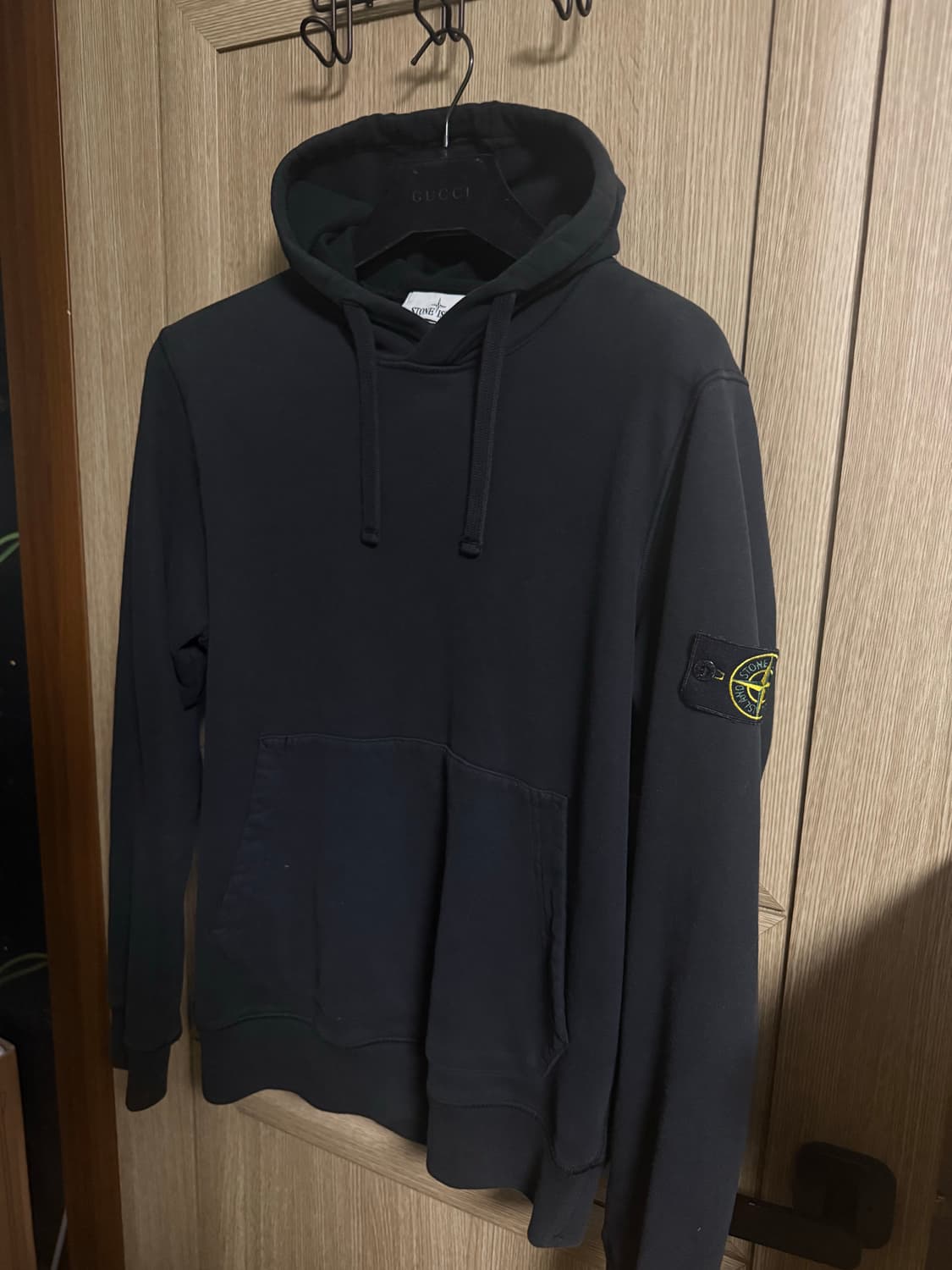 스톤아일랜드 와펜 패치 후드티 블랙 M 상품이미지2