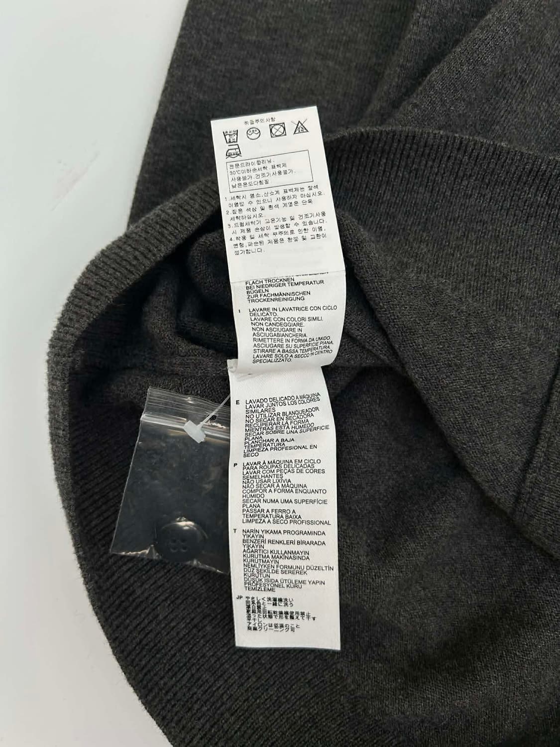 [L] 프레드페리 22FW 메리노울 니트 가디건 상품이미지5