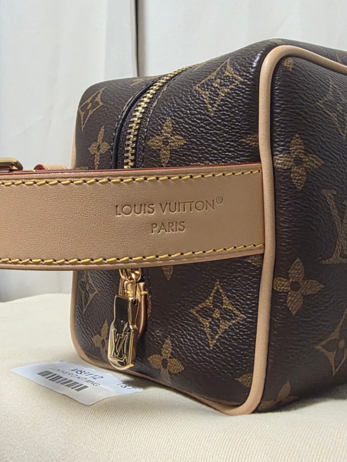 [새상품급] 루이비통 락커 돕키트 모노그램 클러치 상품이미지4