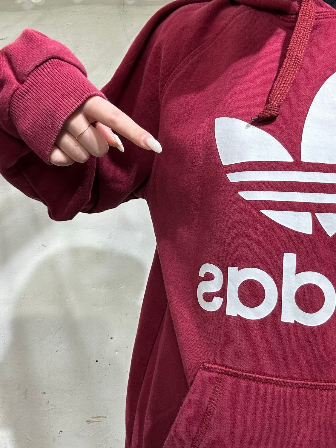 아디다스 버건디 화이트 빅 로고 오버핏 후드티 105 상품이미지4