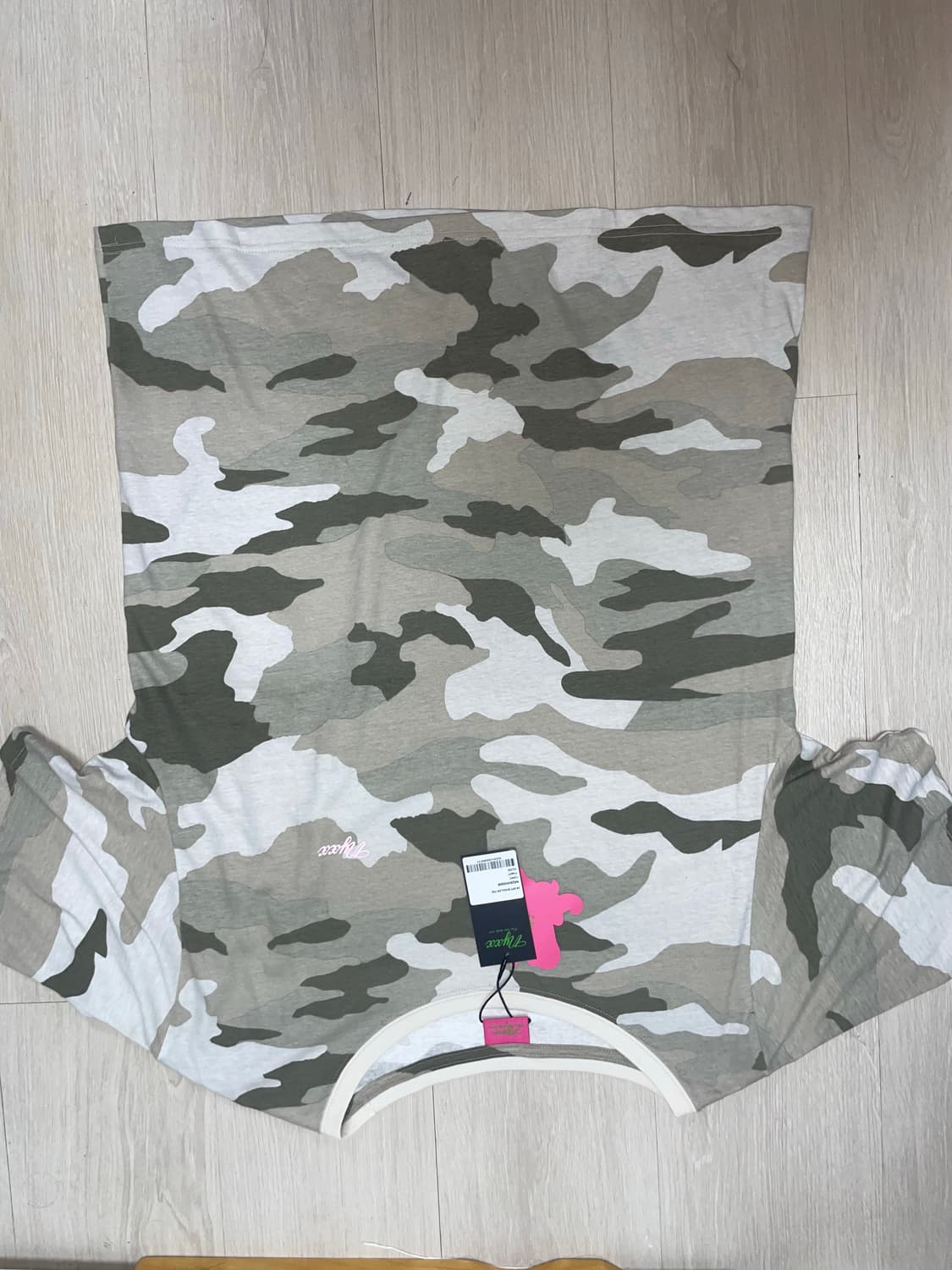 NYXX 원숄더 반팔 (새상품) 상품이미지2