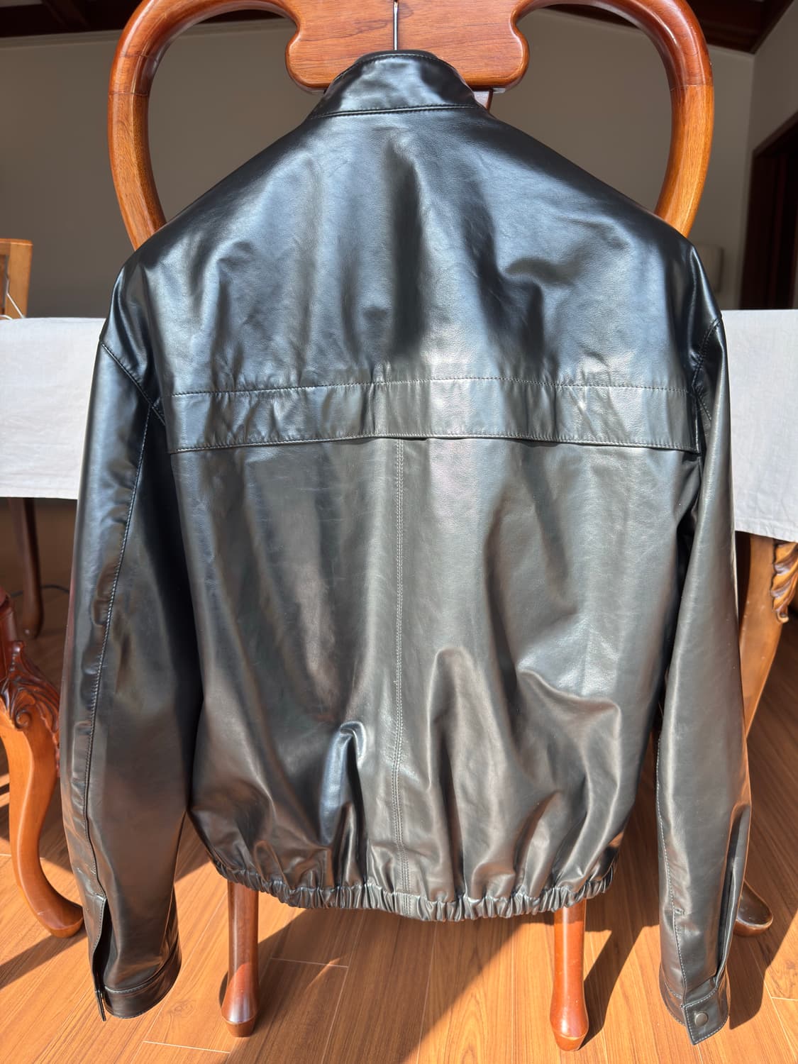 르메르 23ss 남성 레더 블루종 상품이미지2