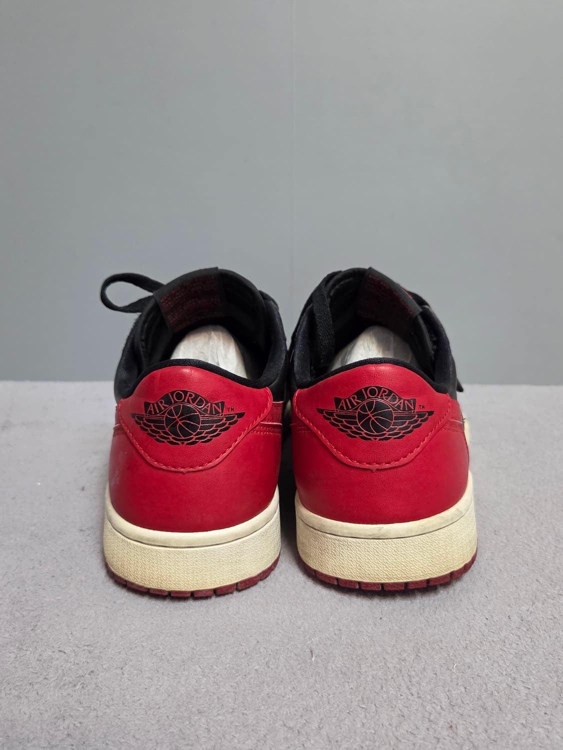 (275)
나이키 에어조던1 레트로 로우 브레드2015
 상품이미지4