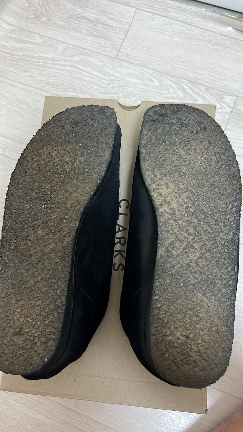 클락스 왈라비 블랙 스웨이드 280 판매합니다! 상품이미지6