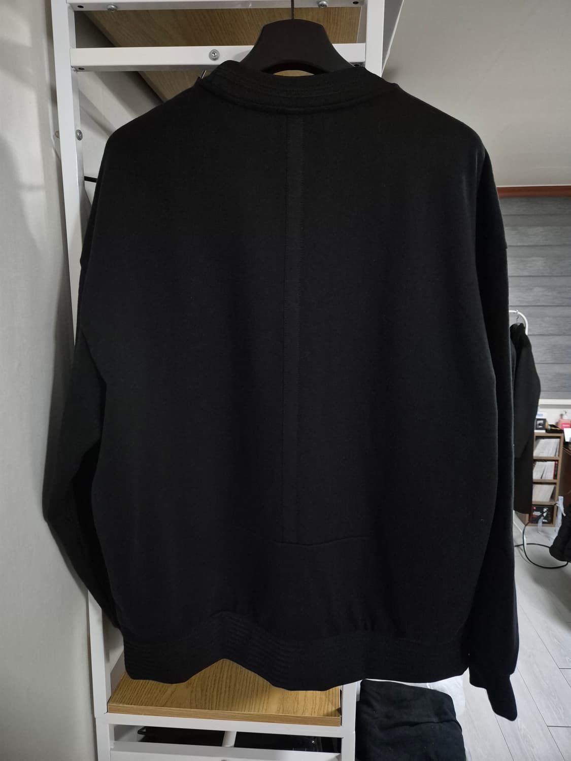 시스템옴므 사이드니팅 프린팅 맨투맨 105 블랙 상품이미지2