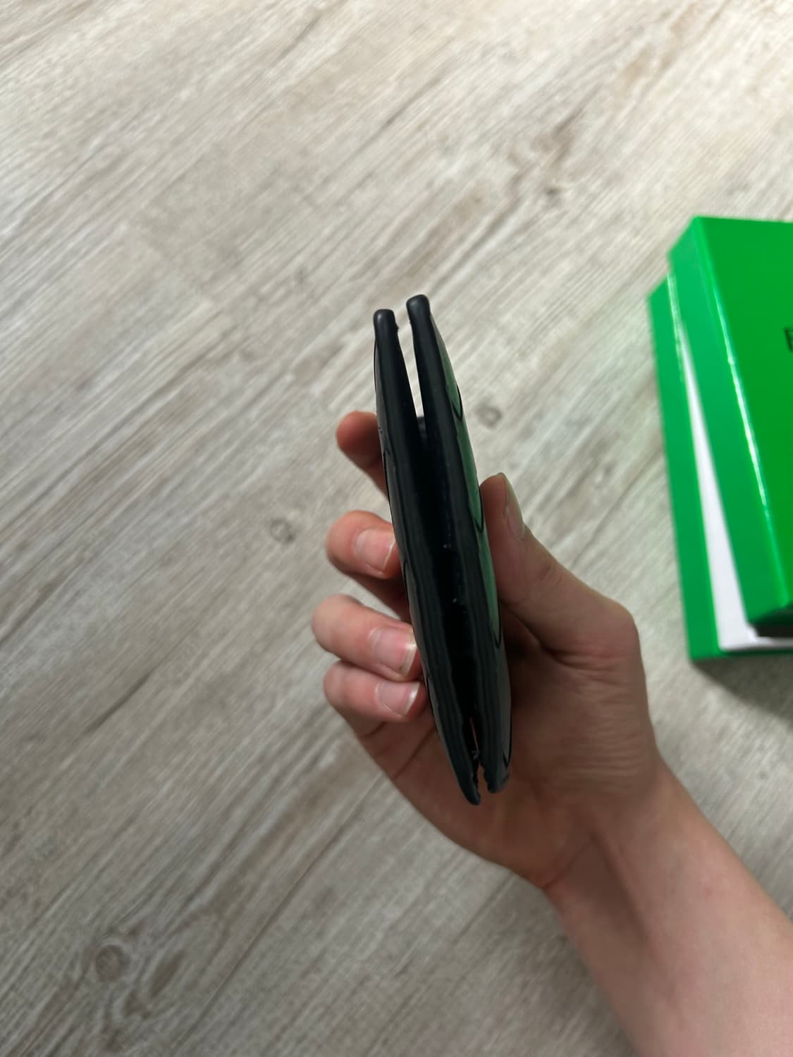 [25년/5월] 보테가베네타 반지갑 블랙 풀구성 상품이미지4