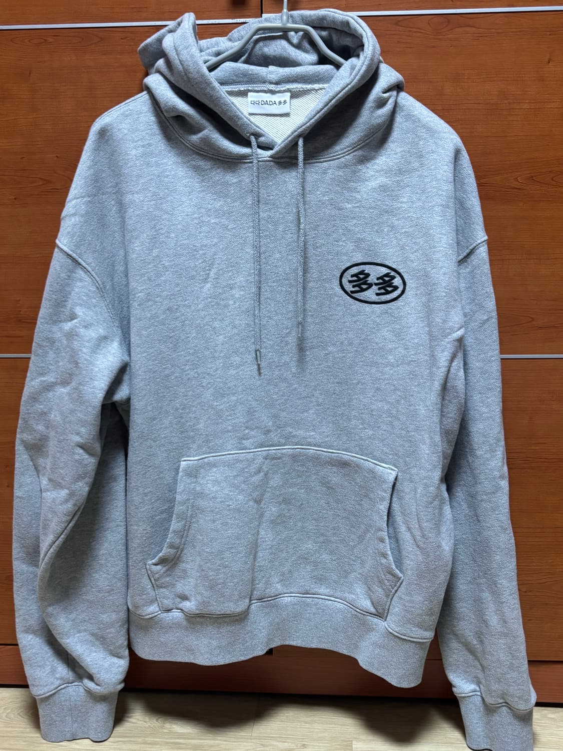 다다 DADA 로고 후드 그레이 3사이즈 상품이미지2