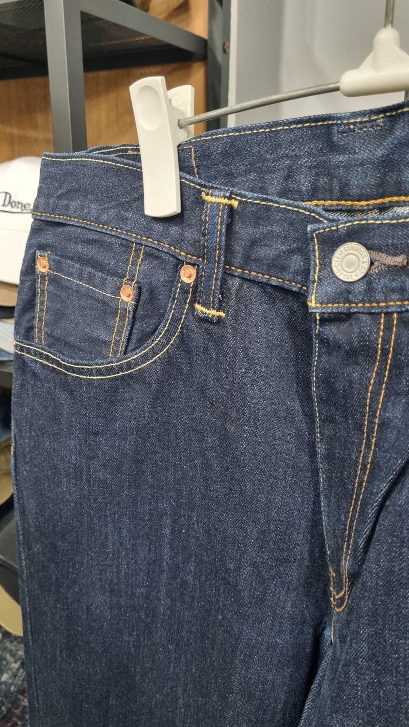 (L E V I S 502) 테이퍼드핏 노스판 노워싱 진청바지 32 상품이미지2