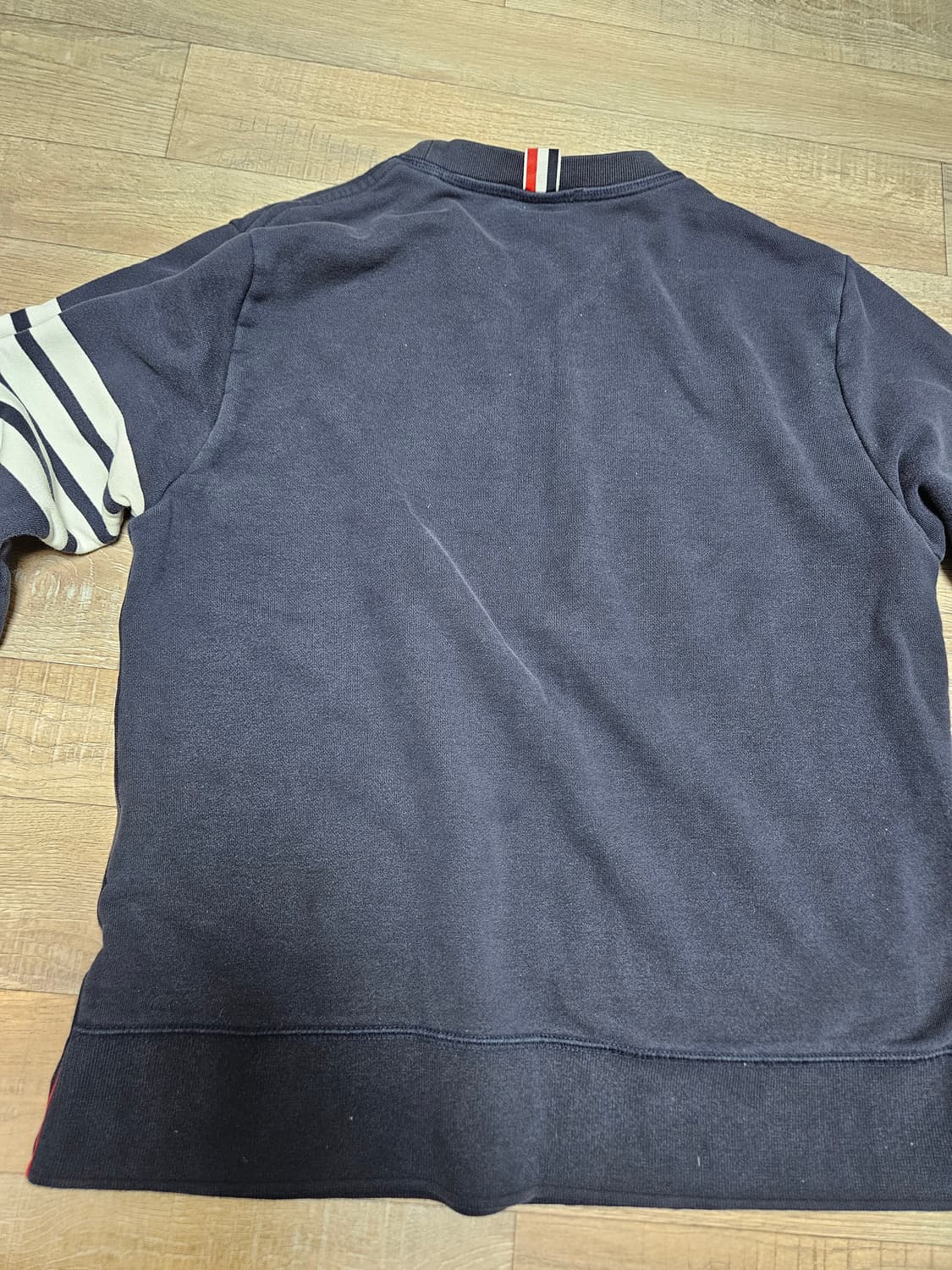 톰브라운 맨투맨 5 상품이미지8