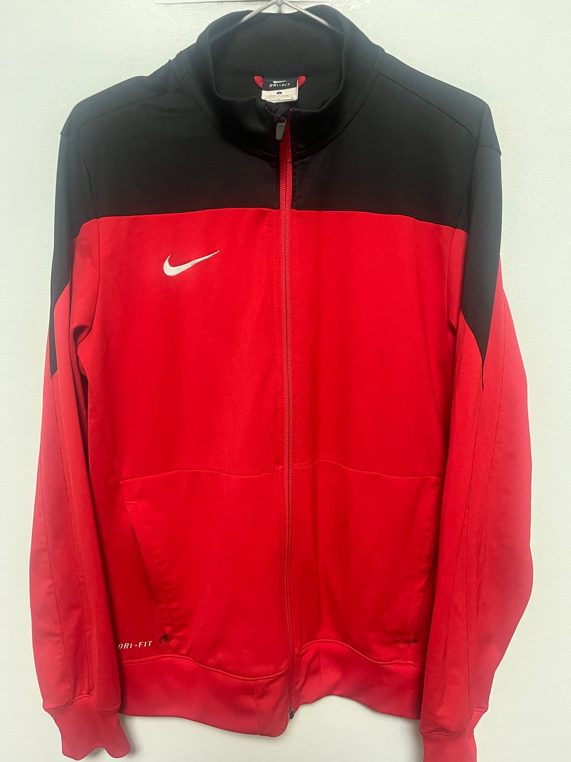 나이키 드라이핏 블랙/레드 집업 자켓 상품이미지1