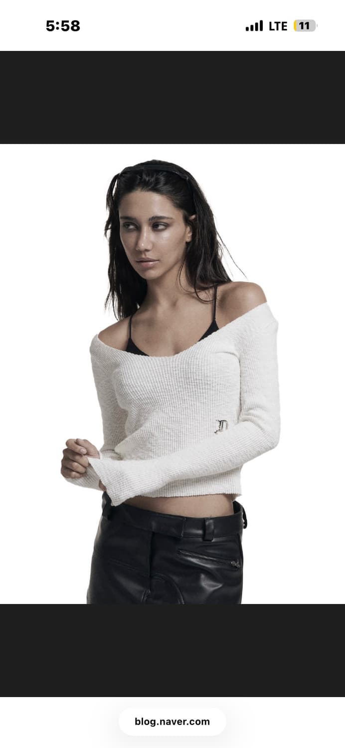 오도어 브이넥 니트 슬림탑 화이트 vneck knit slim top 상품이미지1