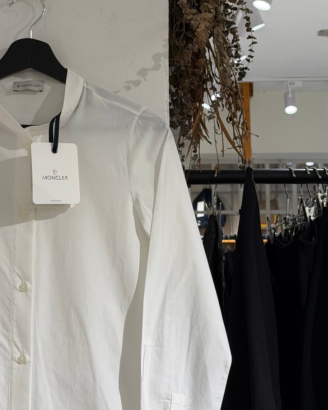 몽클레어 화이트 차이나칼라 셔츠 상품이미지3